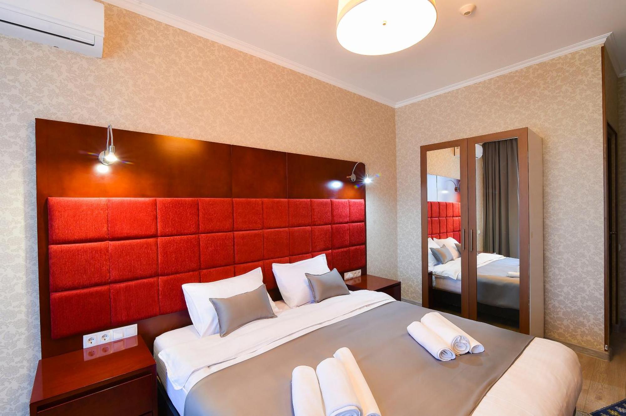 Kraveli Hotel Tbilisi Eksteriør bilde