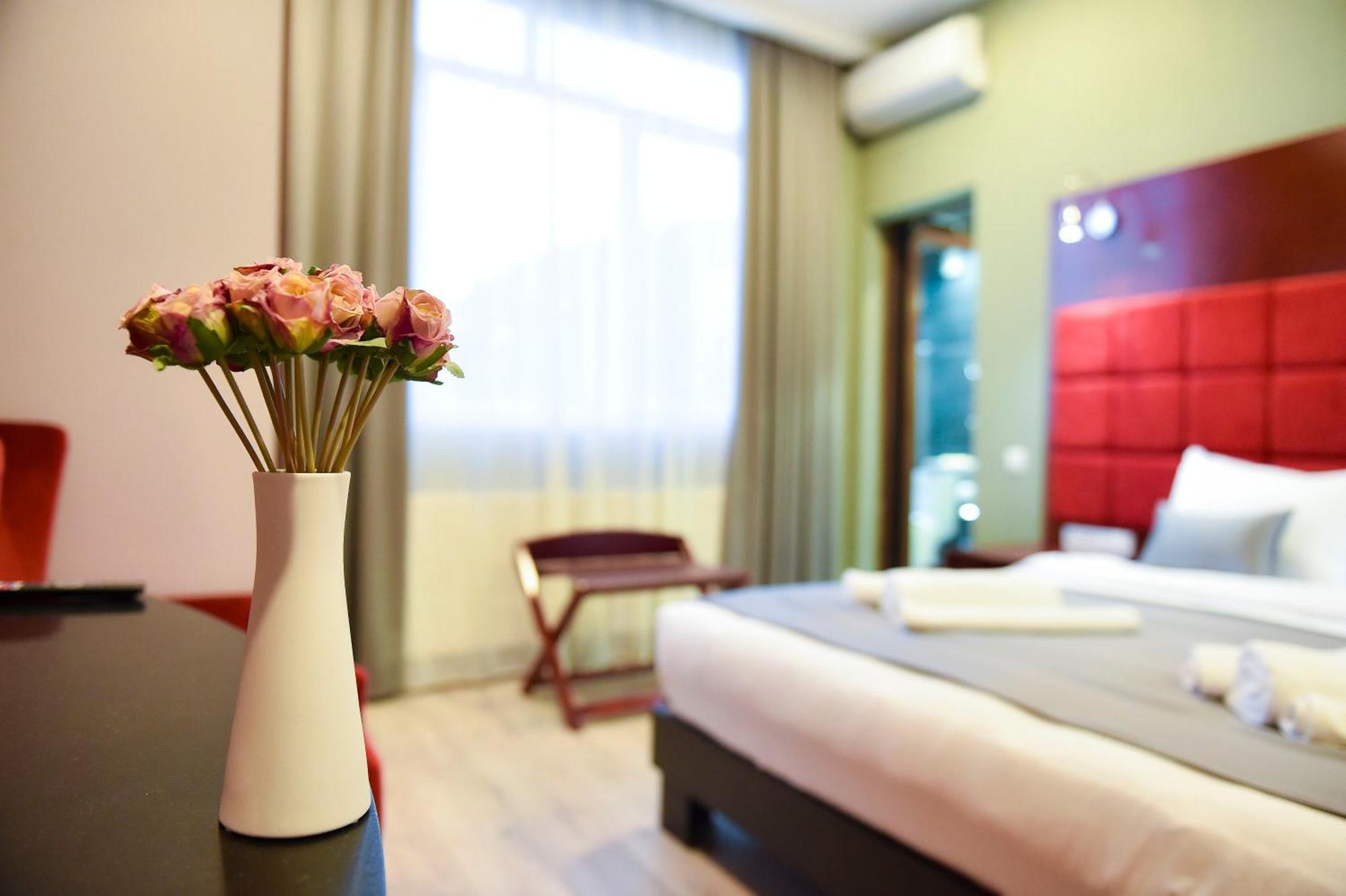 Kraveli Hotel Tbilisi Eksteriør bilde