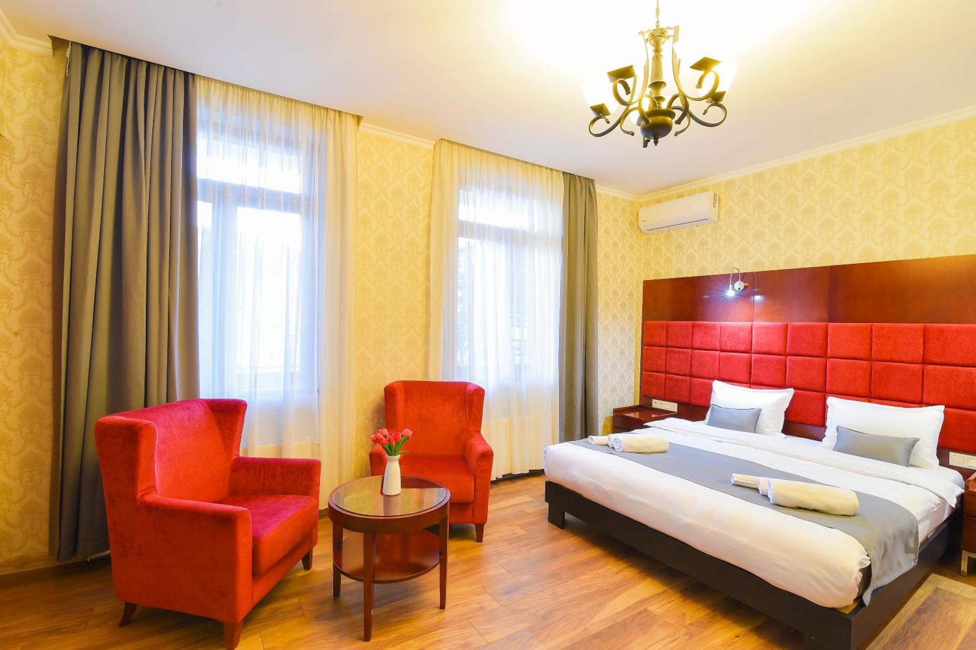 Kraveli Hotel Tbilisi Eksteriør bilde