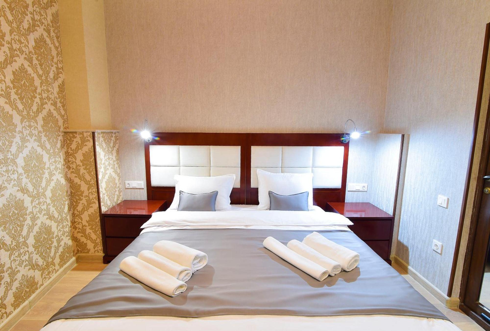 Kraveli Hotel Tbilisi Eksteriør bilde