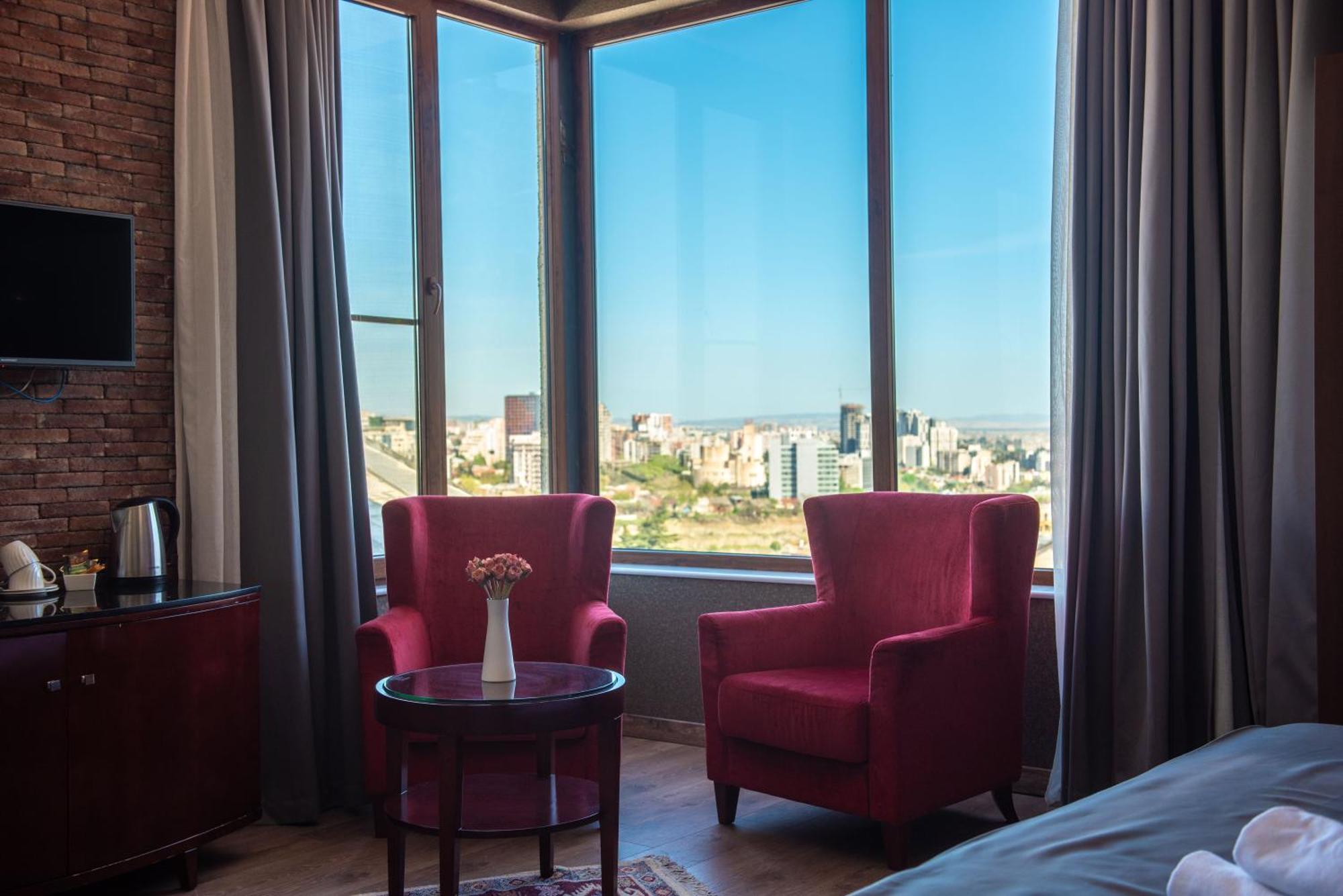Kraveli Hotel Tbilisi Eksteriør bilde