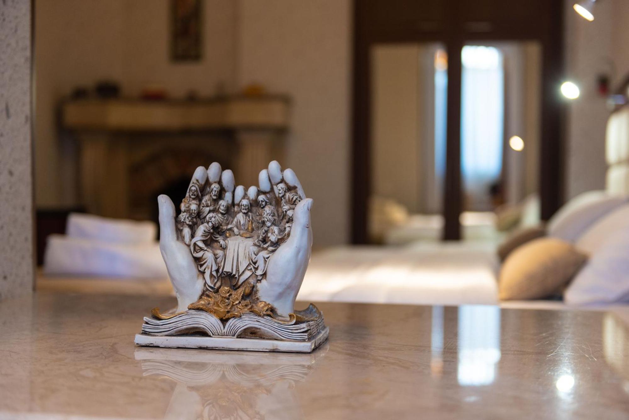 Kraveli Hotel Tbilisi Eksteriør bilde