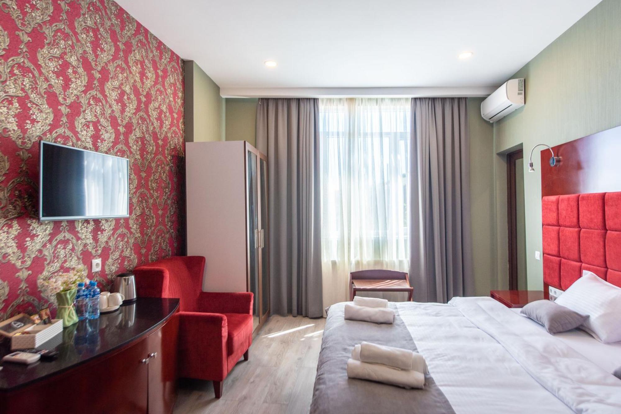 Kraveli Hotel Tbilisi Eksteriør bilde