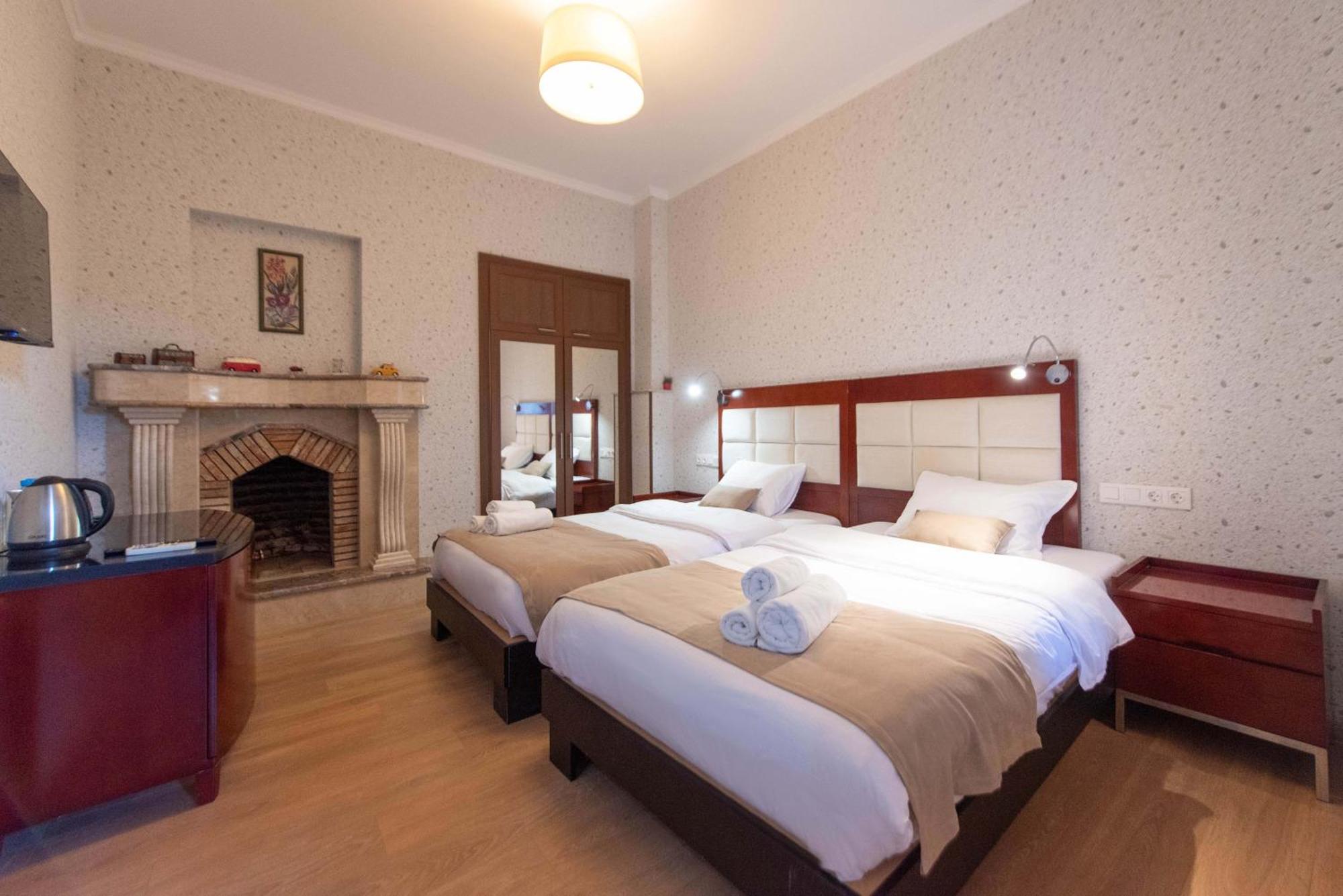 Kraveli Hotel Tbilisi Eksteriør bilde
